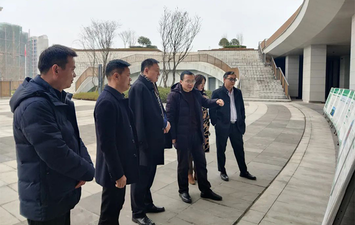 人民教育科技有限公司一行前往四川成都中國農業科學院都市農業研究所走訪調研