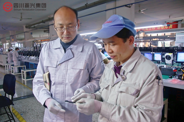 卜炳策:精益求精,走好電子科技企業轉型路