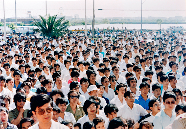 從“地攤兒”走向現代化市場