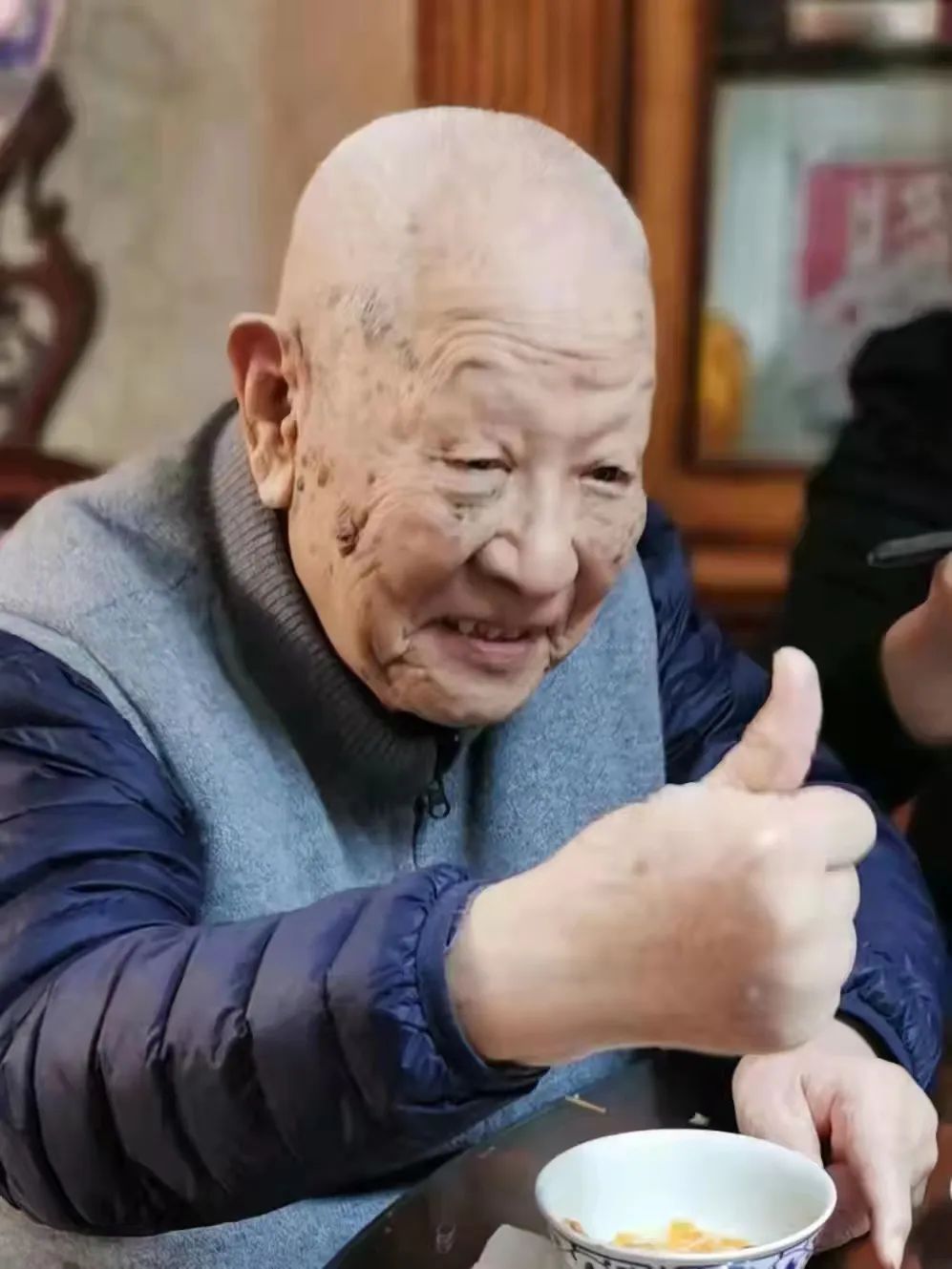 “神炮將軍”去世，打最狠的仗，寫(xiě)最美情書(shū)
