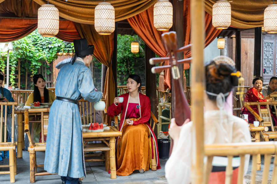 Puyuan transforms into a Southern Song Dynasty haven