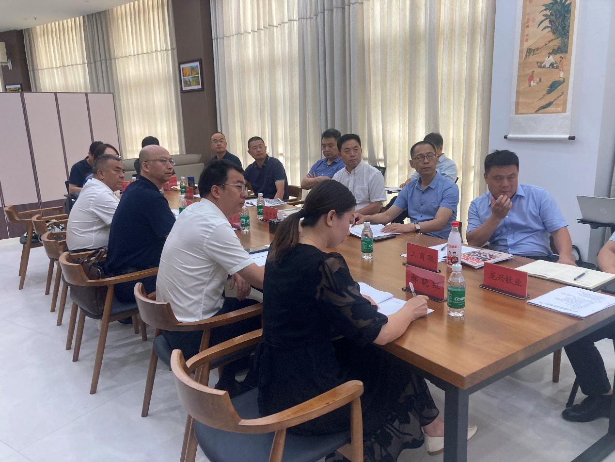 人民日?qǐng)?bào)《環(huán)球人物》雜志社調(diào)研走訪河南省濟(jì)源市