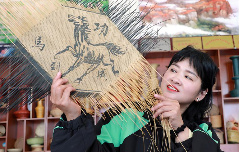 安徽界首：竹編產業編出致富路