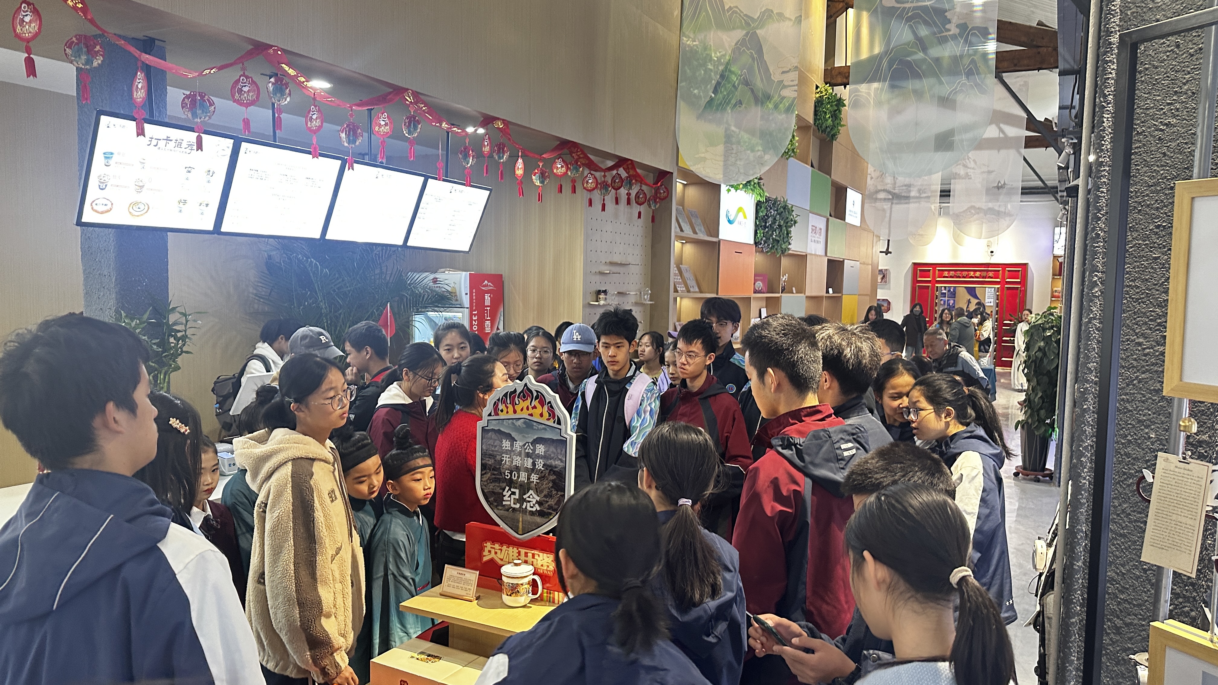 濃濃庫甬情！人民文創西部研究中心迎來寧波研學團